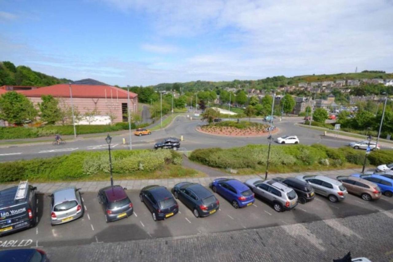 Stunning 2-Bed Apartment in Hawick Exterior foto